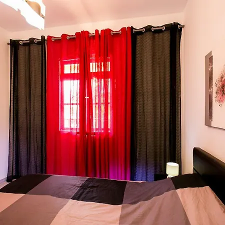 Spacious & Stylish Los Cristianos Los Cristianos